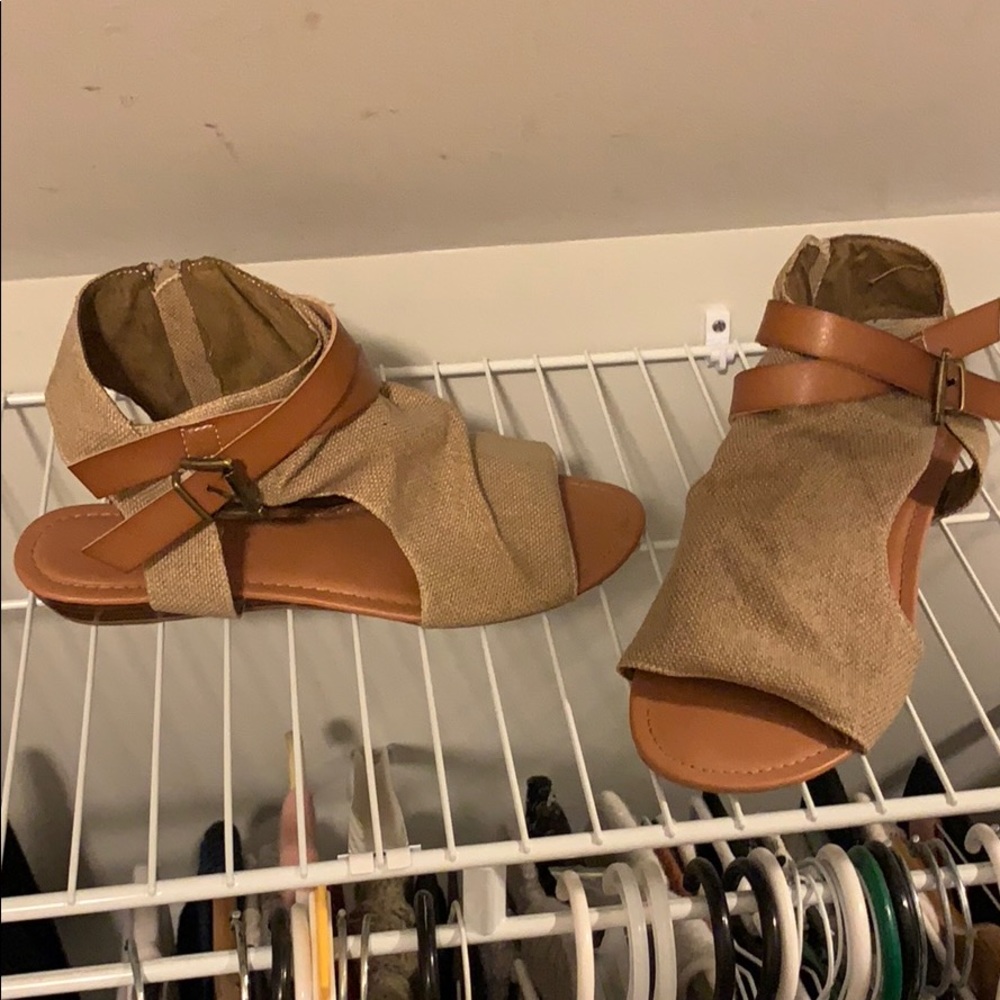 Pierre Dumas Sandals